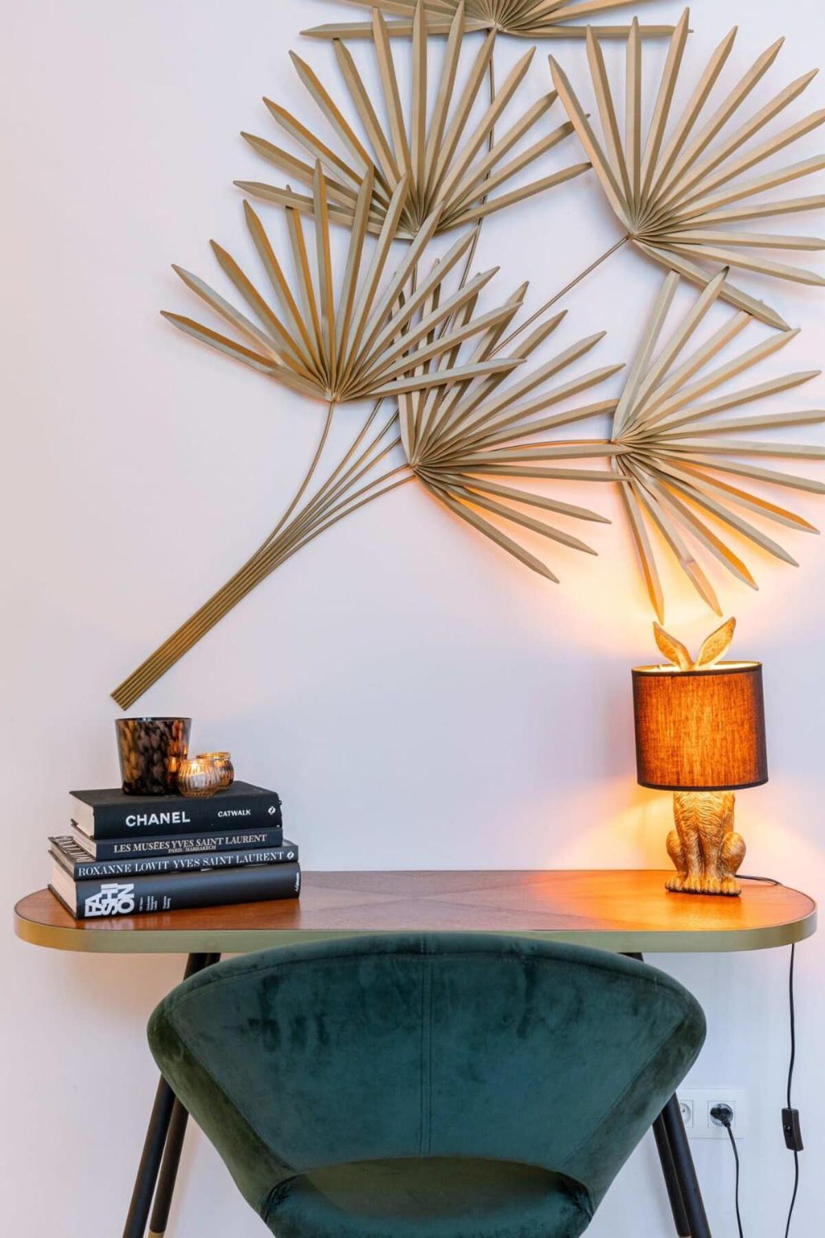 Huswell - Stylish In The Heart Of Brugge
